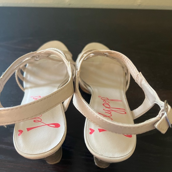 Ladies Tan Strappy heeled Sandals size 8.5 - Picture 16 of 16